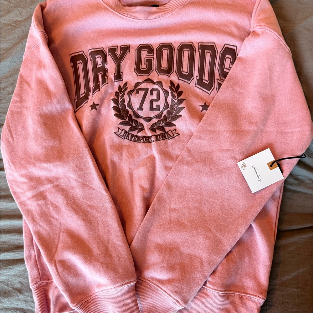 NWT Pink “Dry Goods” Graphic Sweatshirt – XS
